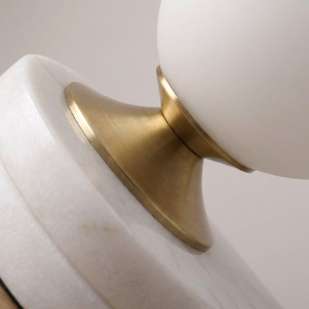 Stolní Lampa s Kulatým Skleněným Stínidlem a Kovovým Designem – E27, Moderní Styl, 28cm x 41cm 3