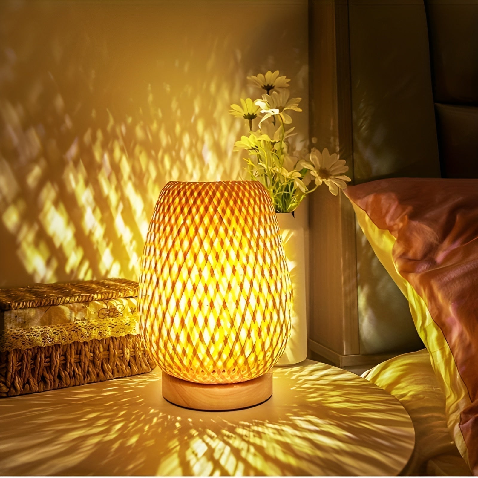 Stolní Lampa z Bambusu s USB Napájením – Ekologické Osvětlení do Ložnice a Obývacího Pokoje 4