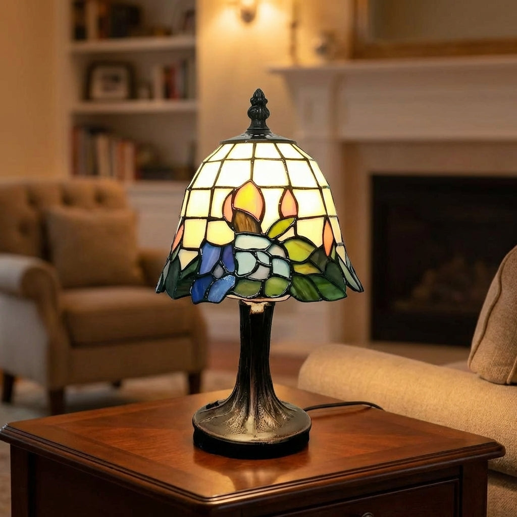 Stolní lampa z vitrážového skla s LED osvětlením, stínidlem a podstavcem z kartáčovaného niklu – moderní design do obývacího pokoje 1