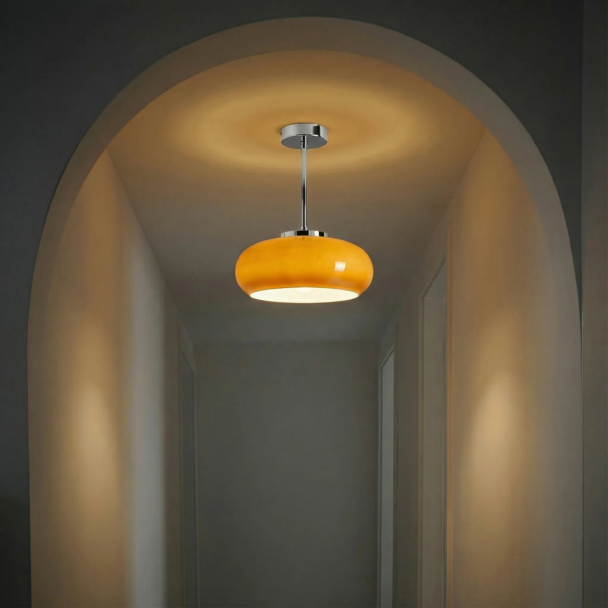 Stropní svítidlo Amber Glass s mosaznou krytkou, vintage design, možnost zapuštění nebo závěšení, pr 3