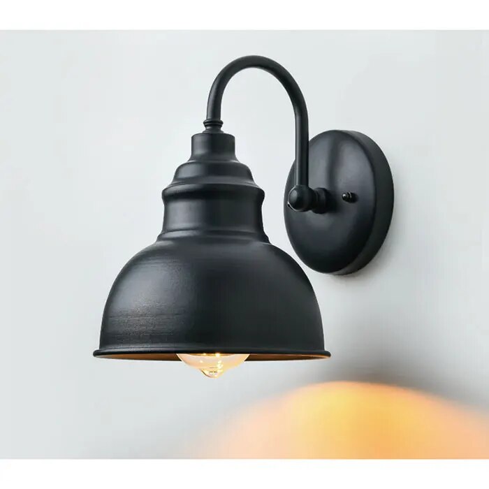Stylová retro lampa do každého prostoru 4