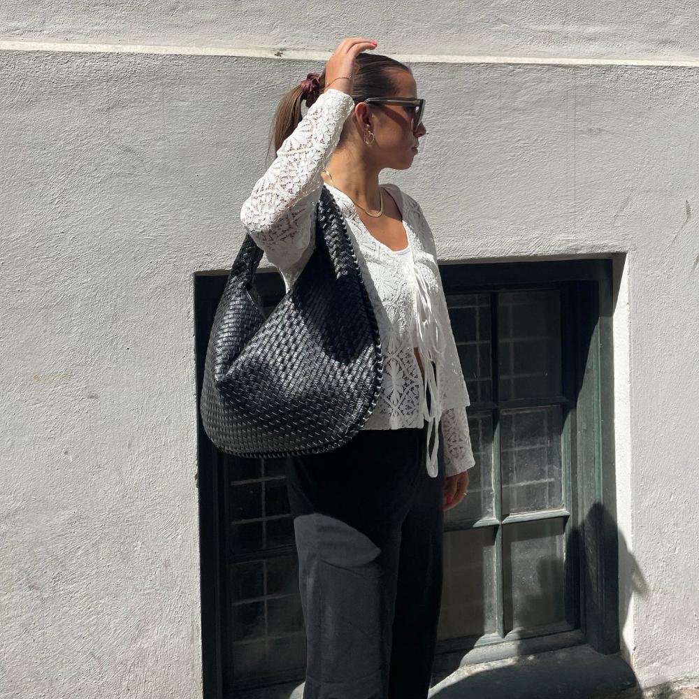 Stylová tkaná kabelka Amélie pro elegantní ženy 4