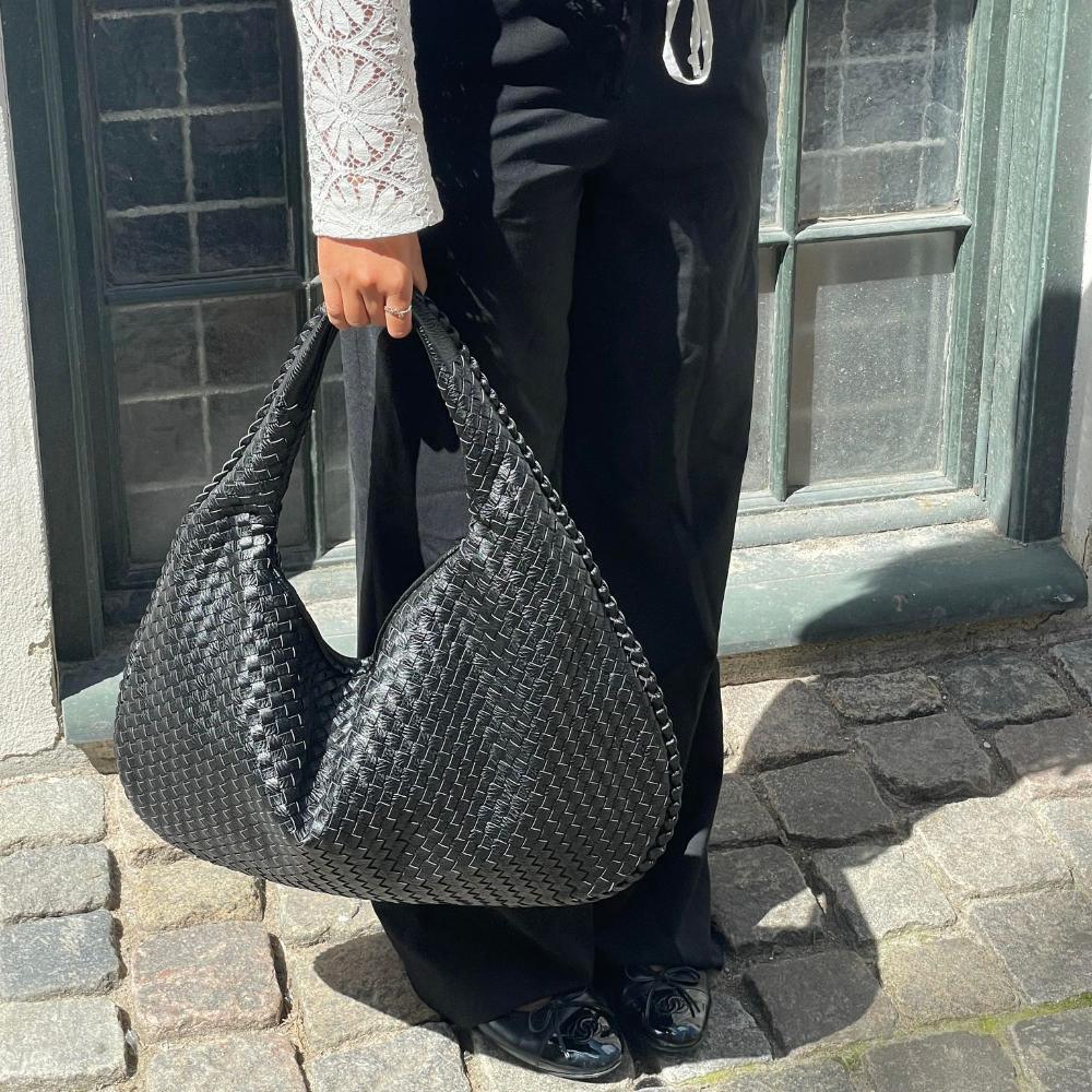 Stylová tkaná kabelka Amélie pro elegantní ženy 5