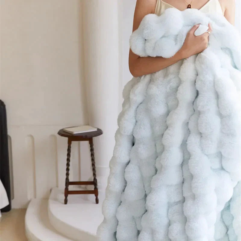 Teplá elegance na vaší pohovce 0