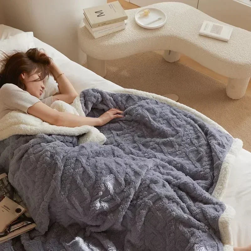 Útulná zimní deka z jehněčí vlny pro extra teplo 7