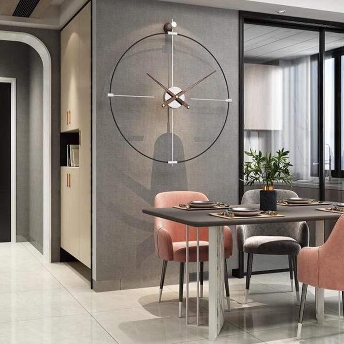 Velké nástěnné hodiny z RPET – minimalistický design 60 x 78 cm s ručičkami z kartáčovaného bronzu pro moderní prostory 2