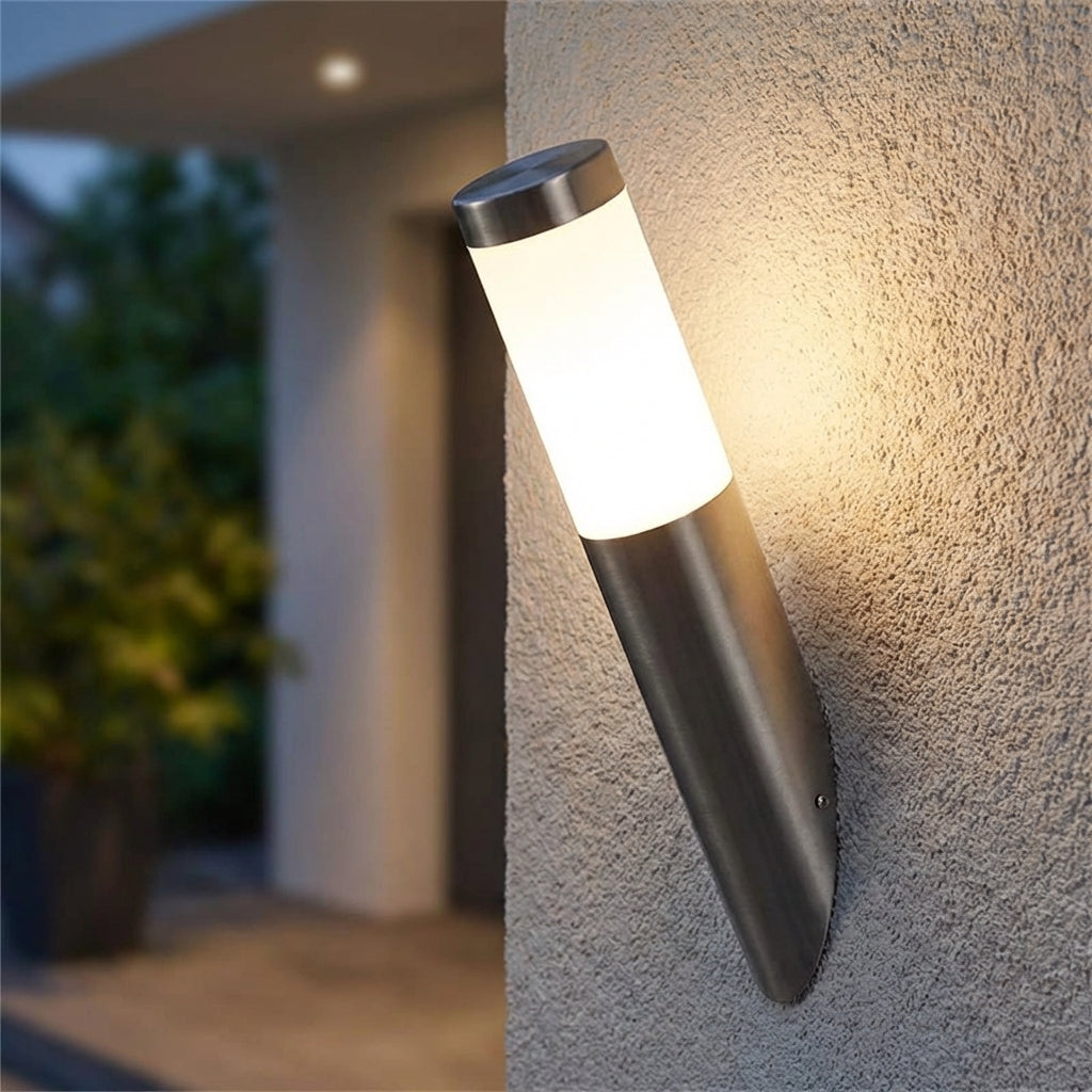 Venkovní nástěnná LED lampa s pohybovým senzorem z nerezové oceli – moderní stříbrný design 1