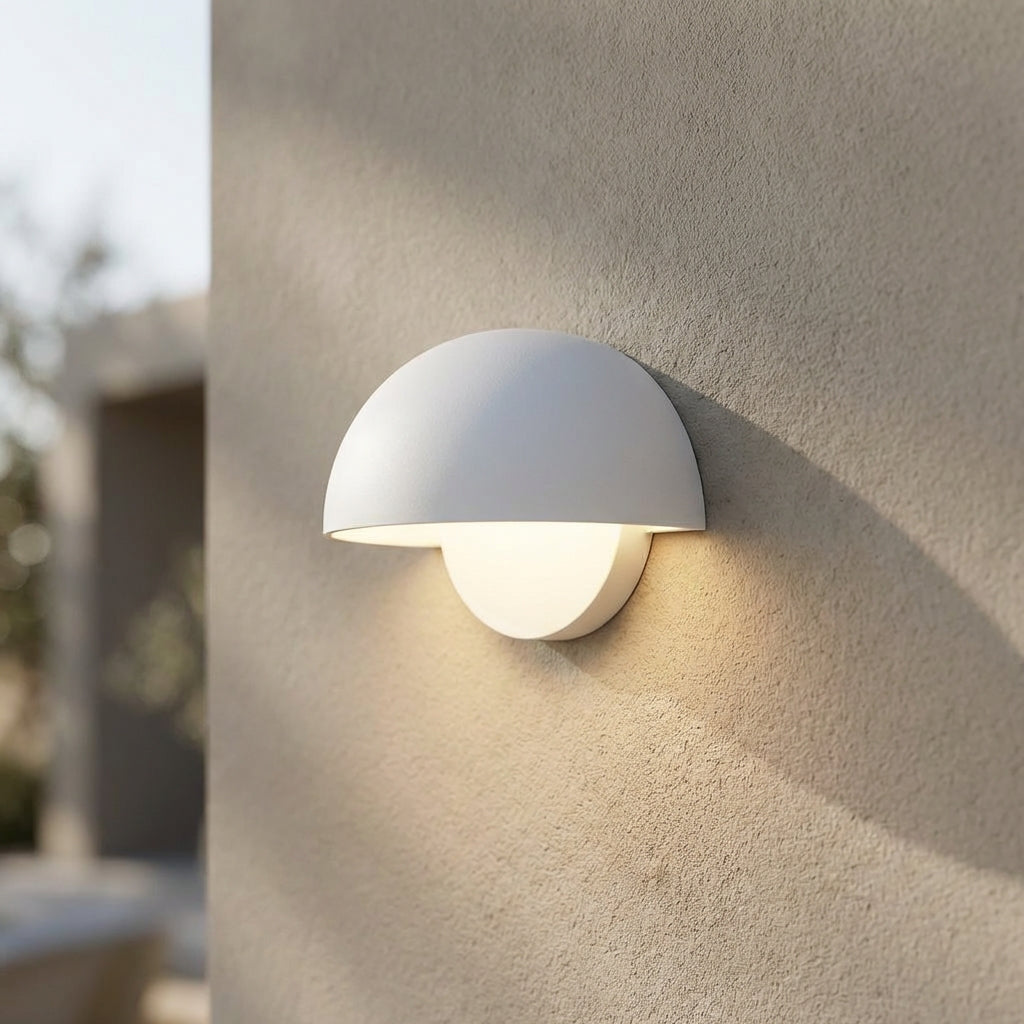 Venkovní nástěnná lampa LED s teplým světlem – moderní minimalistický design, odolnost proti povětrnostním vlivům 1