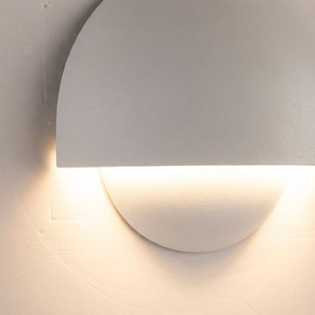 Venkovní nástěnná lampa LED s teplým světlem – moderní minimalistický design, odolnost proti povětrnostním vlivům 3