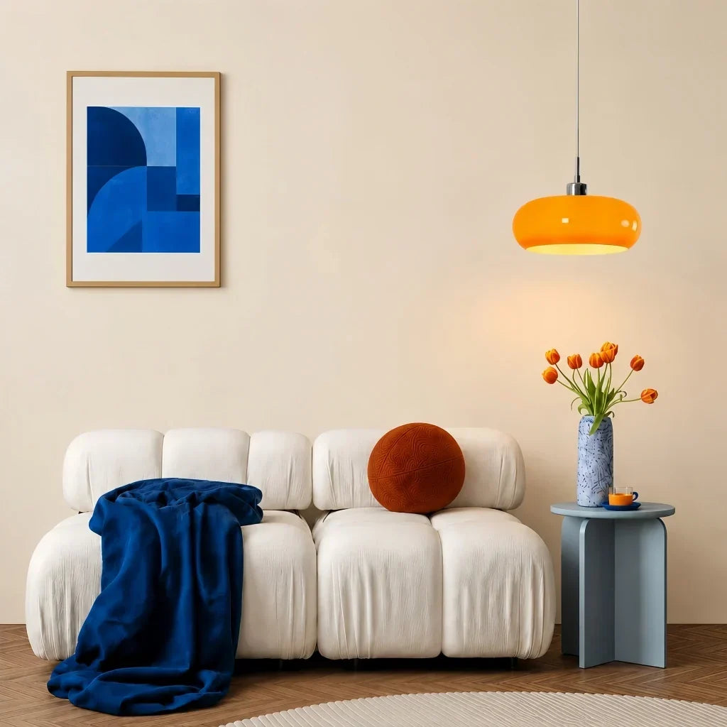 Závěsné svítidlo skleněné s minimalistickým designem v Bauhaus stylu, ideální pro moderní 8
