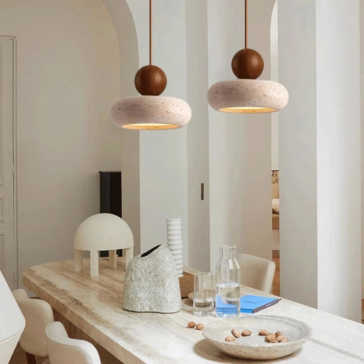 Závěsné svítidlo s teplým LED světlem, kombinující dřevo a beton, moderní design, roz 4