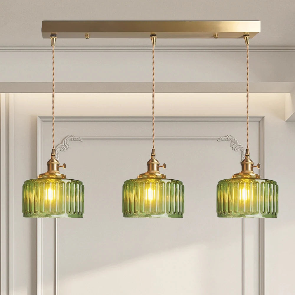 Závěsné svítidlo se skleněným stínidlem a nastavitelným zavěšením v vintage design 2