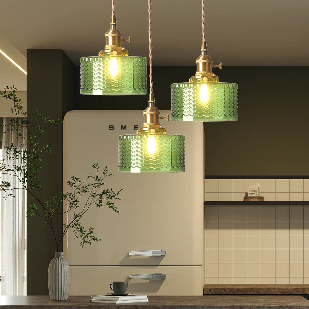 Závěsné svítidlo se skleněným stínidlem a nastavitelným zavěšením v vintage design 4
